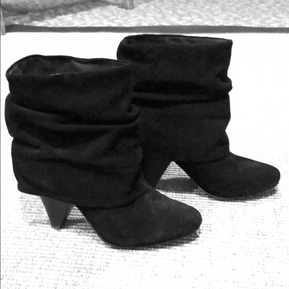 Steve Madden Shoes - Steve Madden Black Suede Boots
